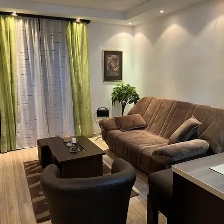 아파트 Eukavita *